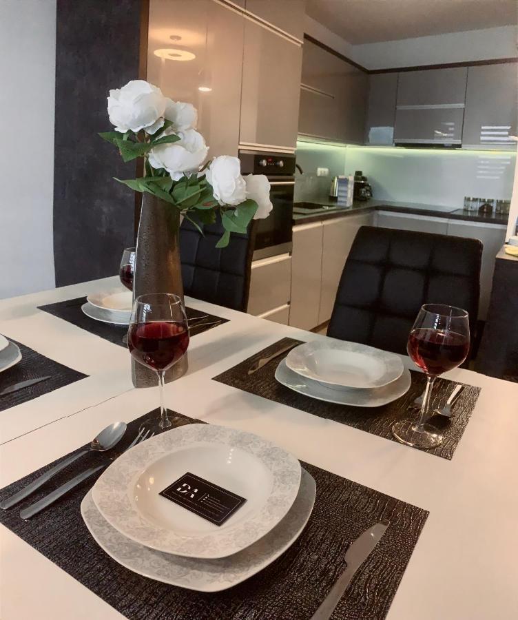 Downtown Apartments Family&Friends Rzeszow Bagian luar foto