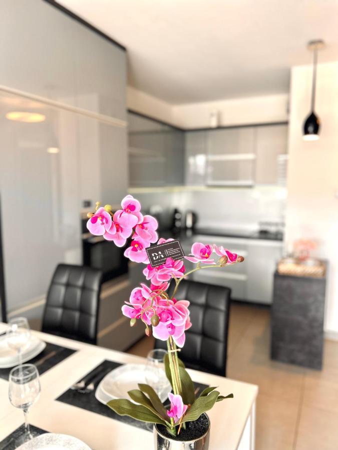 Downtown Apartments Family&Friends Rzeszow Bagian luar foto